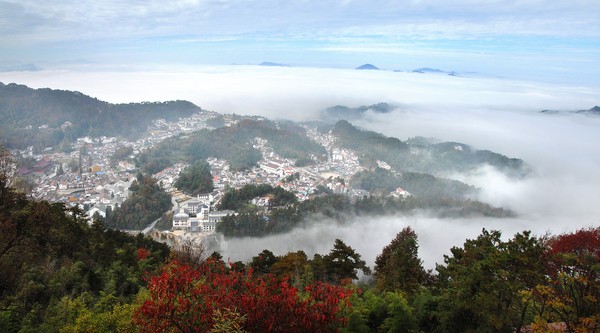 云山雾绕九华山.JPG